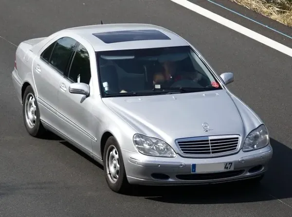 Quelle huile moteur pour Mercedes Classe S W220