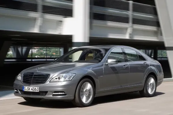 Quelle huile moteur pour Mercedes Classe S W221