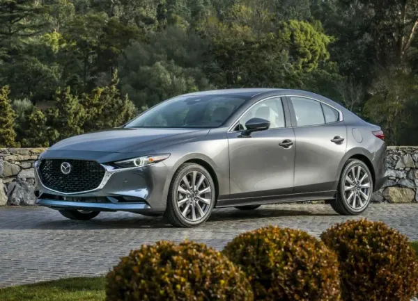 Quelle huile moteur pour Mazda 3 IV
