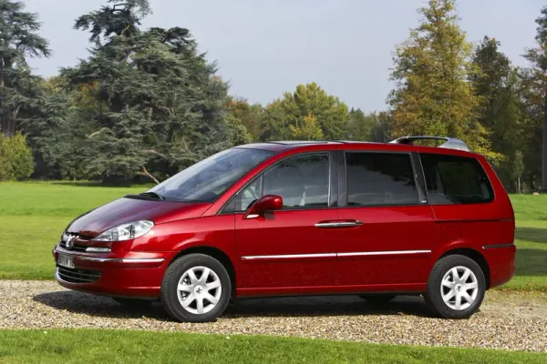 Quelle huile moteur pour Peugeot 807